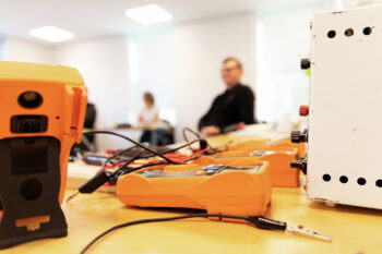 Trainor | Plugga till elektriker på distans | trainor.se